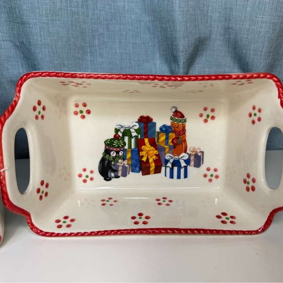 Temptations Red and White Bakeware Set for Your Kitchen - Picture 3 of 4